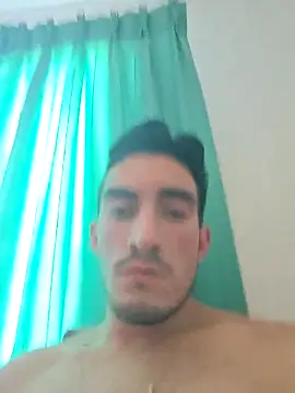 Snapshot of TommyMomentum chatting on November 2025 07:17:01 PM TommyMomentum online show from November 2025 07:17:01 PM