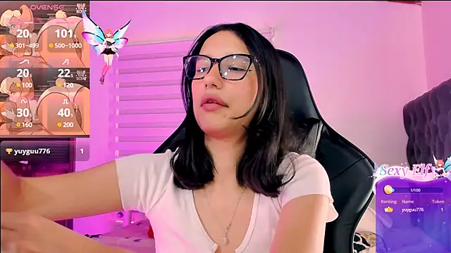 Snapshot of Luniverse chatting on December 2024 04:20:02 PM Luniverse online show from December 2024 04:20:02 PM