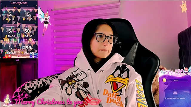 Snapshot of Luniverse chatting on December 2024 07:29:01 PM Luniverse online show from December 2024 07:29:01 PM