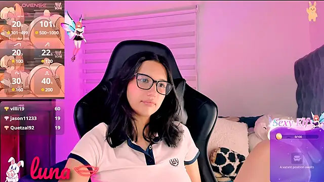 Snapshot of Luniverse chatting on January 2025 02:22:02 AM Luniverse online show from January 2025 02:22:02 AM