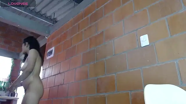 jasminne  online show from February 2025 04:57:01 PM