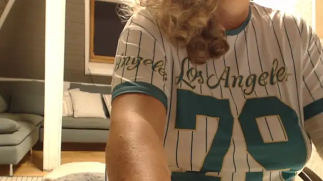 KimMitchelli online show from October 2025 06:09:02 PM