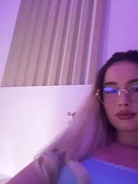 mollyxxx online show from February 2026 02:17:02 AM