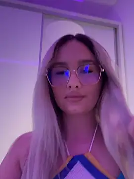 mollyxxx online show from April 2026 01:25:02 AM