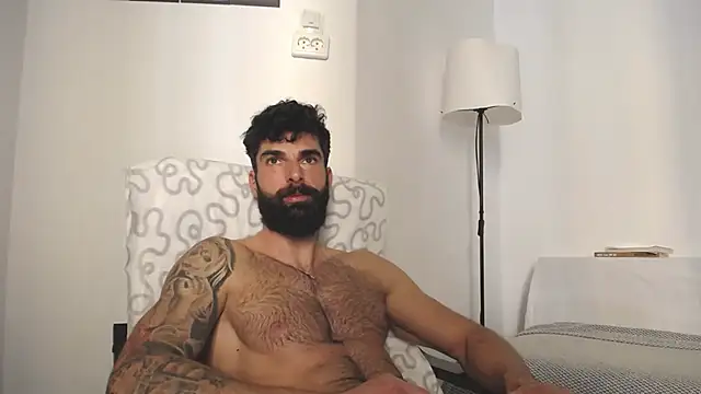 Verycutex online show from March 2025 11:41:01 AM