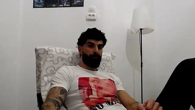 Verycutex online show from February 2026 01:25:01 PM