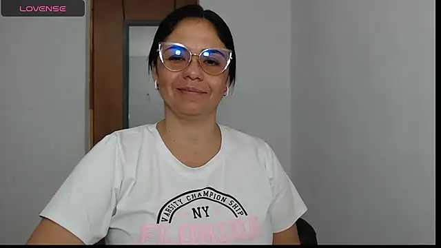 selena ferri online show from February 2026 12:20:02 AM