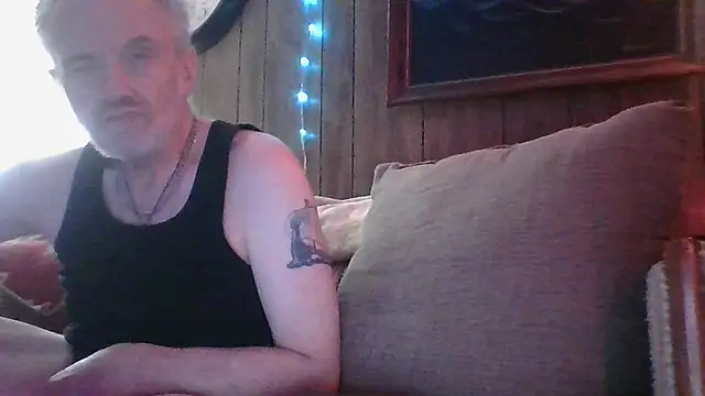 Makowboy online show from December 2024 02:00:02 PM