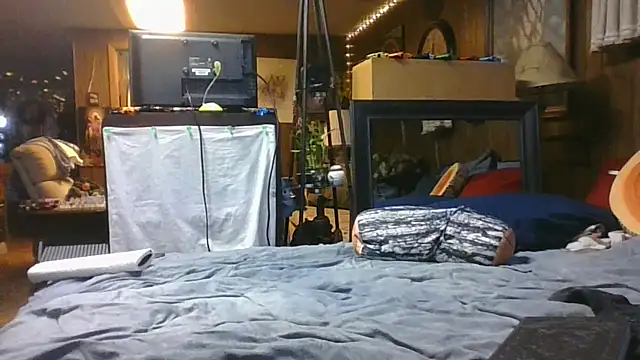 Makowboy online show from September 2025 06:02:02 PM