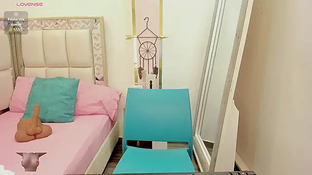 Oriana Davis1 online show from February 2025 08:21:01 PM