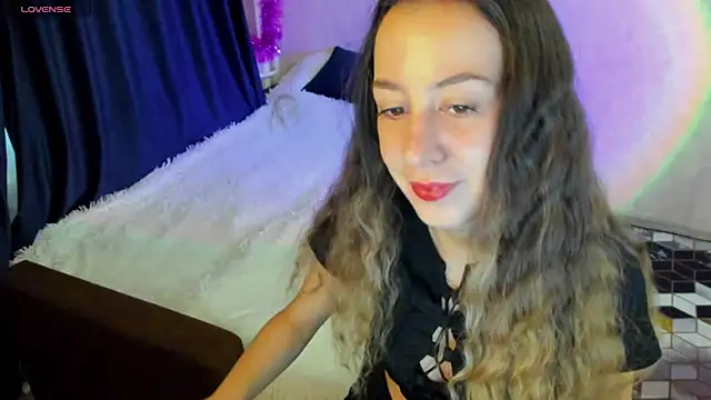CurlySteph online show from December 2024 10:08:02 AM