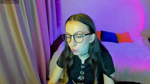 CurlySteph online show from September 2025 04:11:01 PM