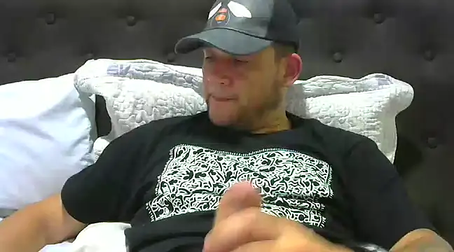 altenori112 online show from March 2025 10:16:01 PM