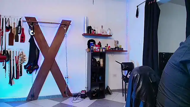 Snapshot of boy_n_girl chatting on February 2025 07:48:02 PM boy n girl online show from February 2025 07:48:02 PM