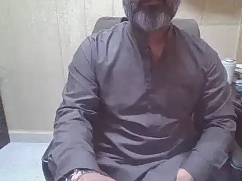 hairymaster95 online show from November 2025 04:11:01 AM