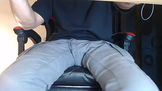 ErosFindomKing online show from November 2025 02:17:02 AM