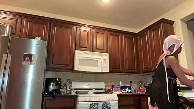 Snapshot of Cum2Charm chatting on February 2026 12:42:02 PM Cum2Charm online show from February 2026 12:42:02 PM