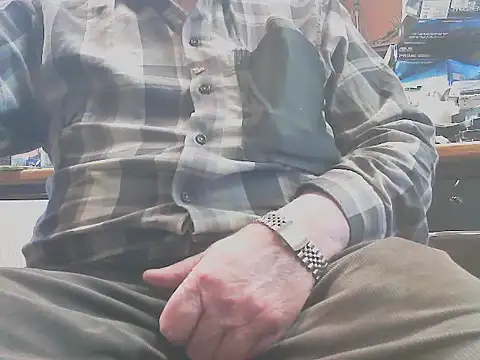 Snapshot of HaraldGermany chatting on March 2025 03:05:02 PM HaraldGermany online show from March 2025 03:05:02 PM