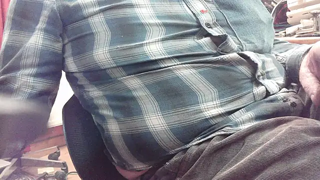 Snapshot of HaraldGermany chatting on October 2025 06:20:01 PM HaraldGermany online show from October 2025 06:20:01 PM