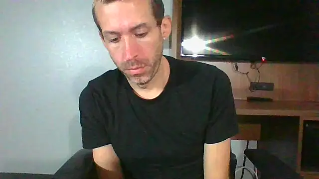 Snapshot of smokenstrokex chatting on September 2025 04:34:02 AM smokenstrokex online show from September 2025 04:34:02 AM