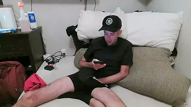 Snapshot of smokenstrokex chatting on October 2025 02:36:01 PM smokenstrokex online show from October 2025 02:36:01 PM