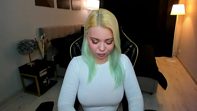 EnergyBunny 1 online show from November 2025 07:38:01 PM