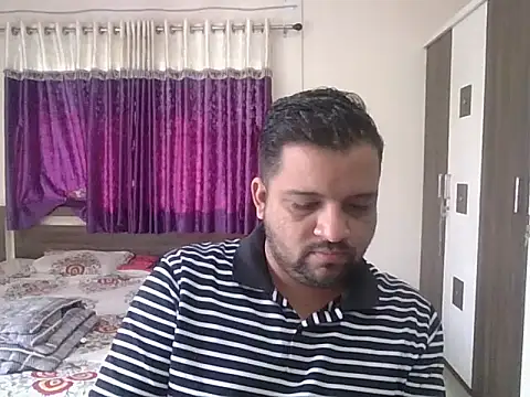 Snapshot of dhruv_love chatting on November 2025 03:50:01 AM dhruv love online show from November 2025 03:50:01 AM