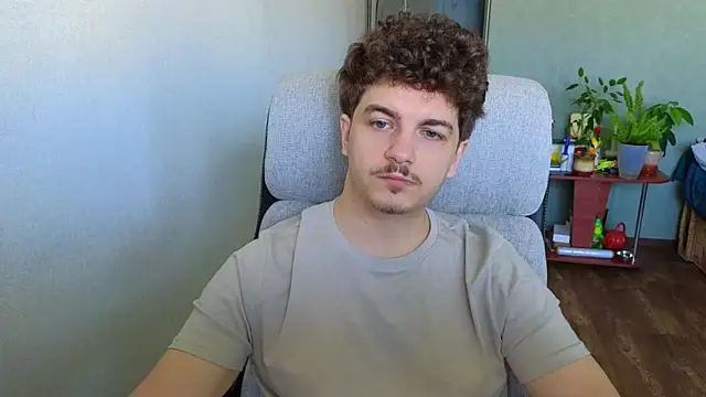 Snapshot of Remy_Miles chatting on May 2026 05:02:02 AM Remy Miles online show from May 2026 05:02:02 AM