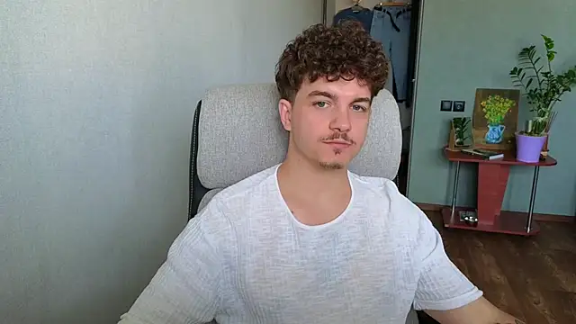 Snapshot of Remy_Miles chatting on July 2026 05:54:01 AM Remy Miles online show from July 2026 05:54:01 AM