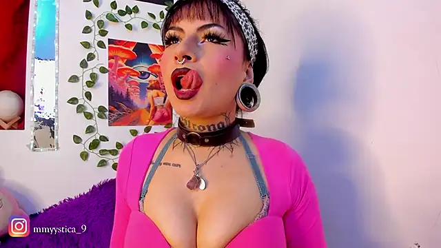 Snapshot of Rainnbow_ chatting on February 2026 04:29:02 AM Rainnbow online show from February 2026 04:29:02 AM