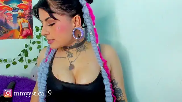 Snapshot of Rainnbow_ chatting on March 2026 07:54:02 AM Rainnbow online show from March 2026 07:54:02 AM