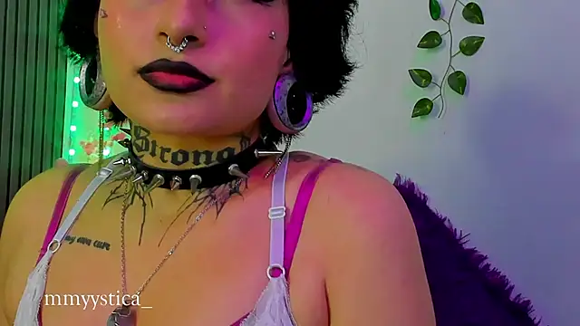 Rainnbow  online show from April 2026 08:20:01 AM