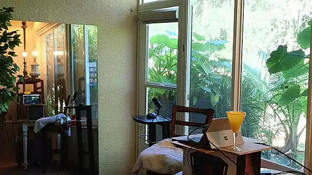 Snapshot of eliberator1777 chatting on October 2025 03:11:01 PM eliberator1777 online show from October 2025 03:11:01 PM