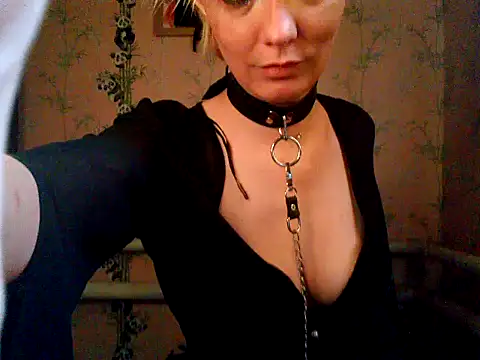 WildMissNiks online show from October 2025 09:13:02 AM