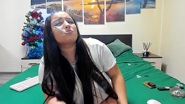 adelline online show from December 2024 12:54:01 AM