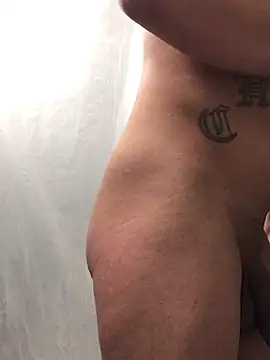 Snapshot of 69RIPsta69 chatting on February 2025 04:54:02 AM 69RIPsta69 online show from February 2025 04:54:02 AM