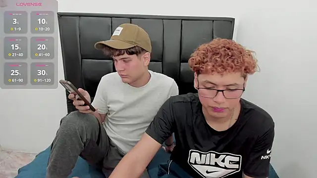 javieryalejandro online show from September 2025 09:20:02 PM