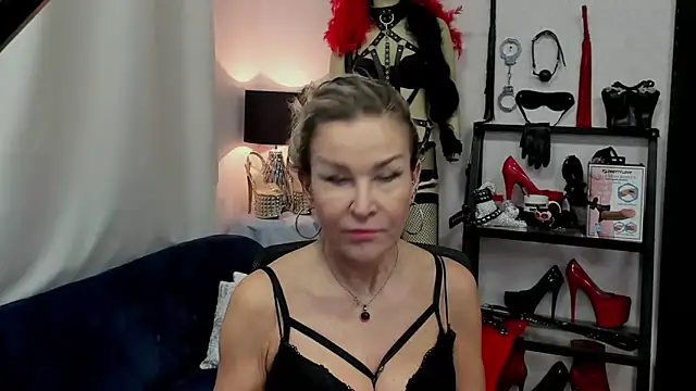 crystaLUX online show from January 2025 05:58:01 AM