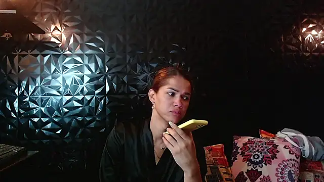 PINK  LOLA1 online show from February 2026 12:09:02 AM