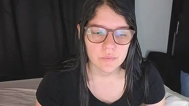 Snapshot of donnasoto chatting on April 2026 11:16:01 AM donnasoto online show from April 2026 11:16:01 AM