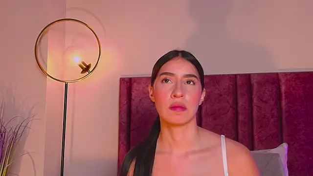 Christy Sea online show from November 2025 06:18:02 PM