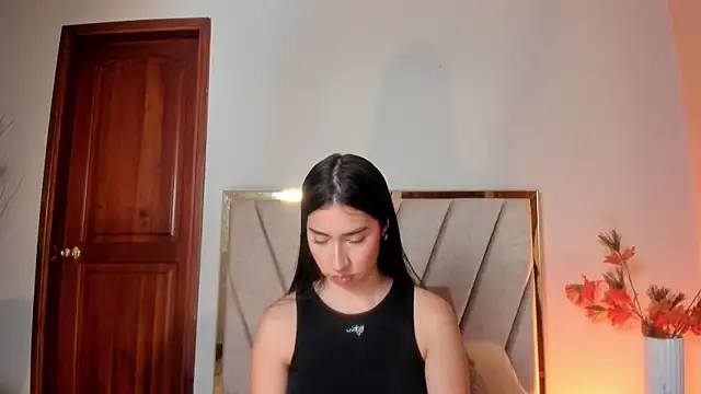 Christy Sea online show from December 2025 06:36:02 PM