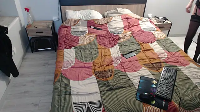 missthon0 online show from October 2025 01:19:01 PM