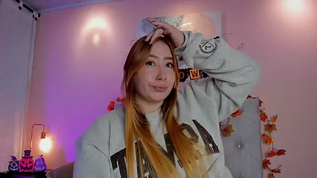 hannamartinn online show from October 2025 01:39:01 AM