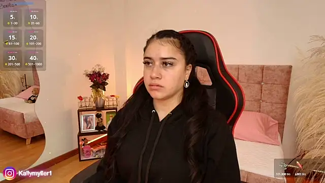 Snapshot of KallyMyller1 chatting on December 2024 07:39:02 PM KallyMyller1 online show from December 2024 07:39:02 PM