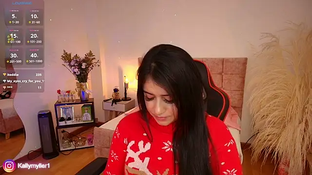 Snapshot of KallyMyller1 chatting on December 2024 06:39:02 PM KallyMyller1 online show from December 2024 06:39:02 PM