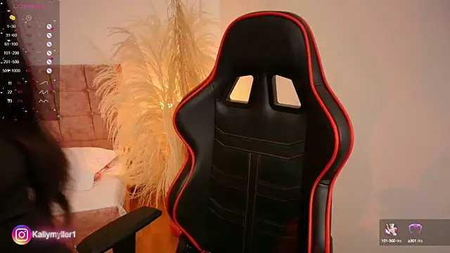 Snapshot of KallyMyller1 chatting on March 2025 07:59:02 PM KallyMyller1 online show from March 2025 07:59:02 PM