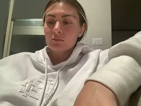 Alyssa rhoades online show from January 2025 08:00:01 AM