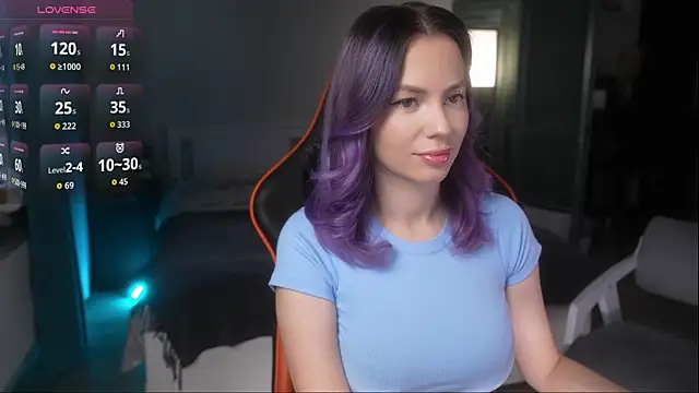 Snapshot of Emberella_ chatting on October 2025 06:47:02 AM Emberella online show from October 2025 06:47:02 AM