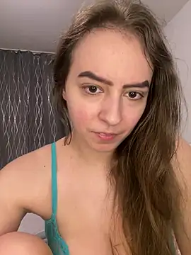 eleonoree online show from July 2026 08:19:01 PM